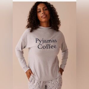 La Vie En Rose Heather Gray Top - DEFECTIVE -  like new, small hole on sleeve